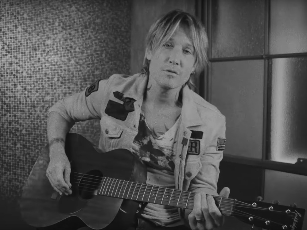 Watch Keith Urban Play Miranda Lambert’s “Vice” Backstage at the Opry